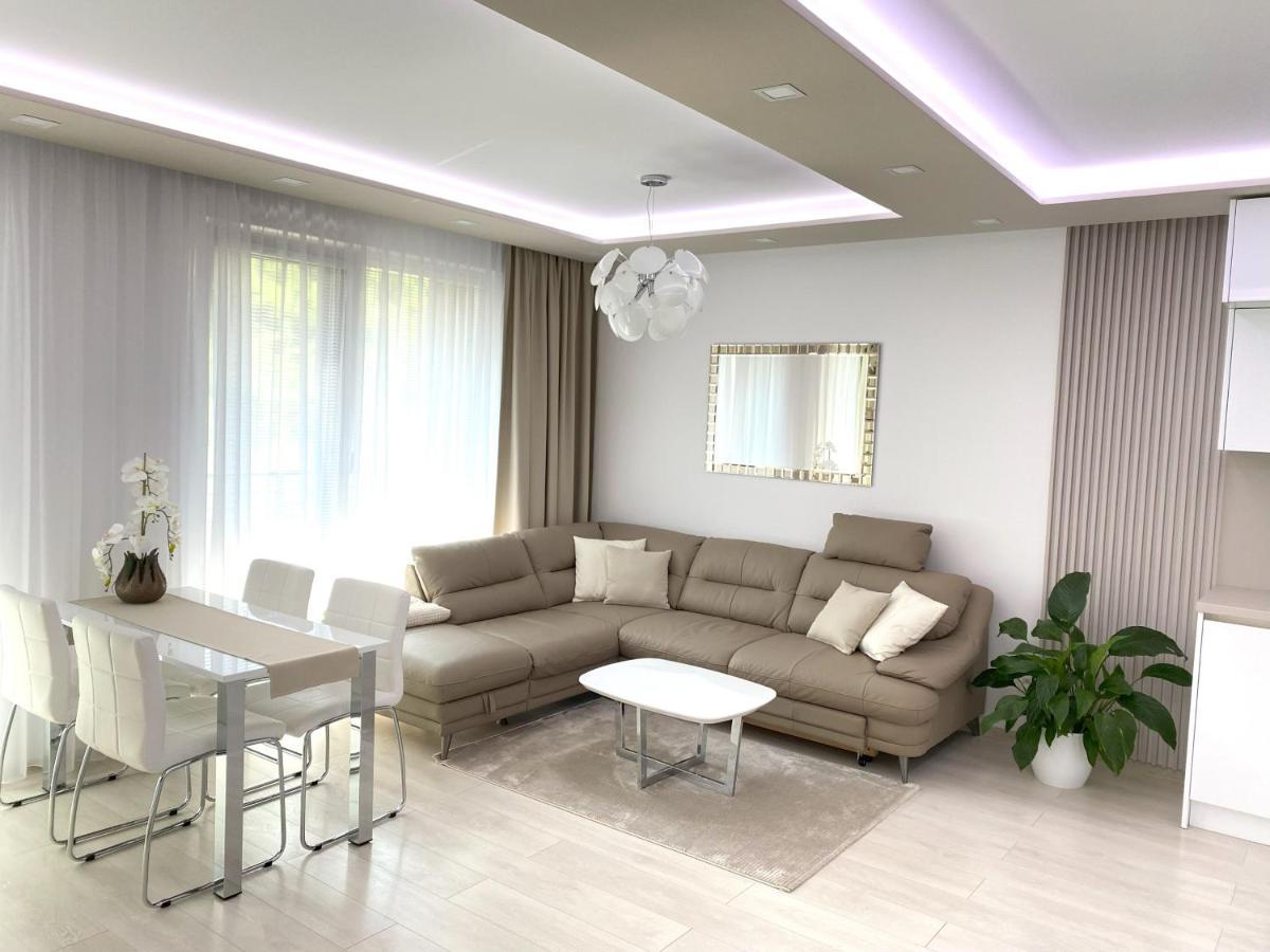 Die Eleganz - Apartment Near The City Center With Free Parking Bratislava Luaran gambar